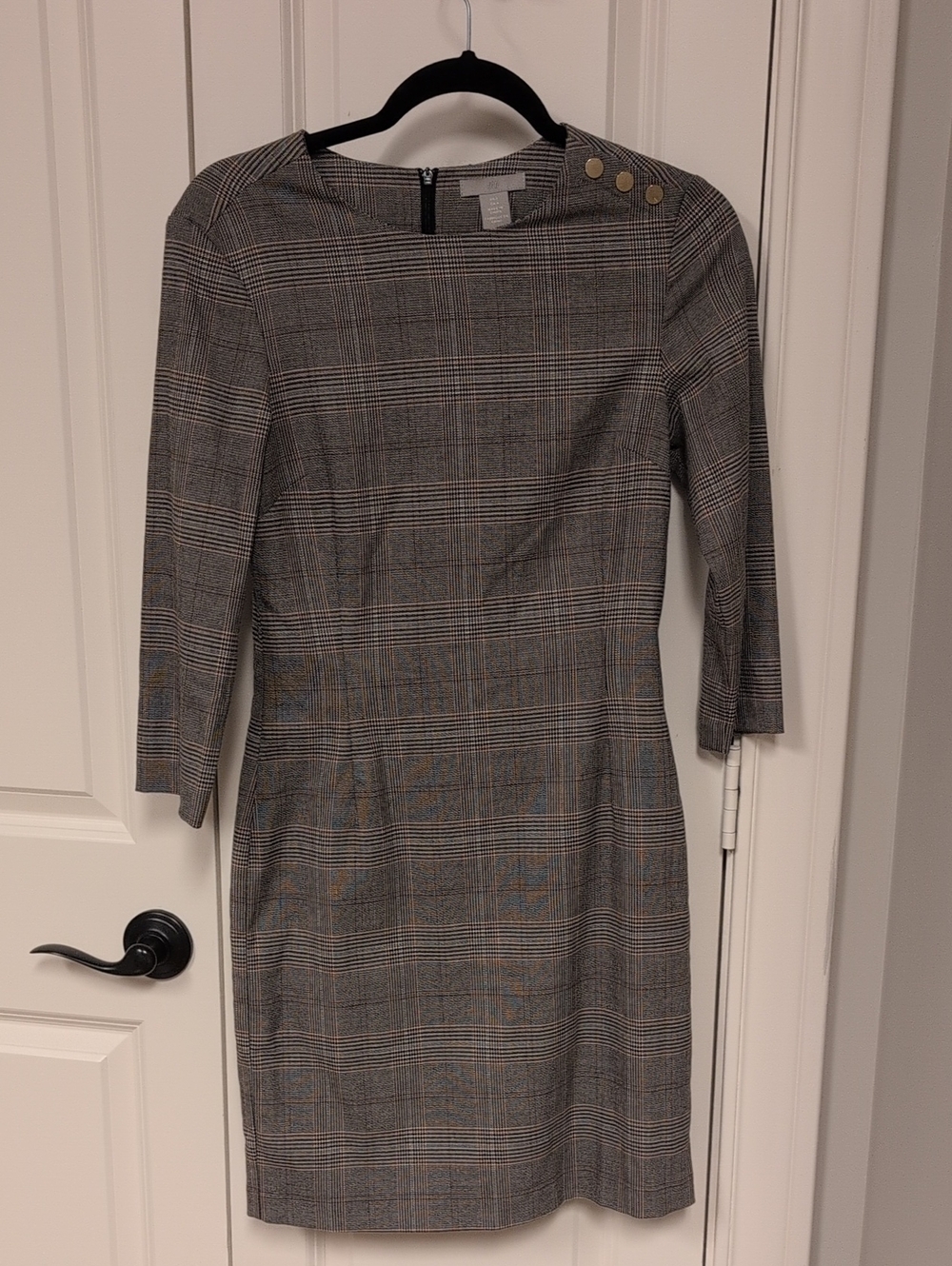 H&M Gray Plaid Long-Sleeve Sheath Dress with Shoulder Buttons